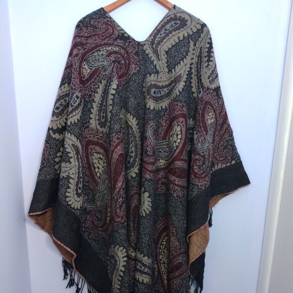 Avenue  Knit Ruana Wrap Shawl Tapestry Paisley Black Burgundy Fringe Plus Sized - Picture 8 of 13